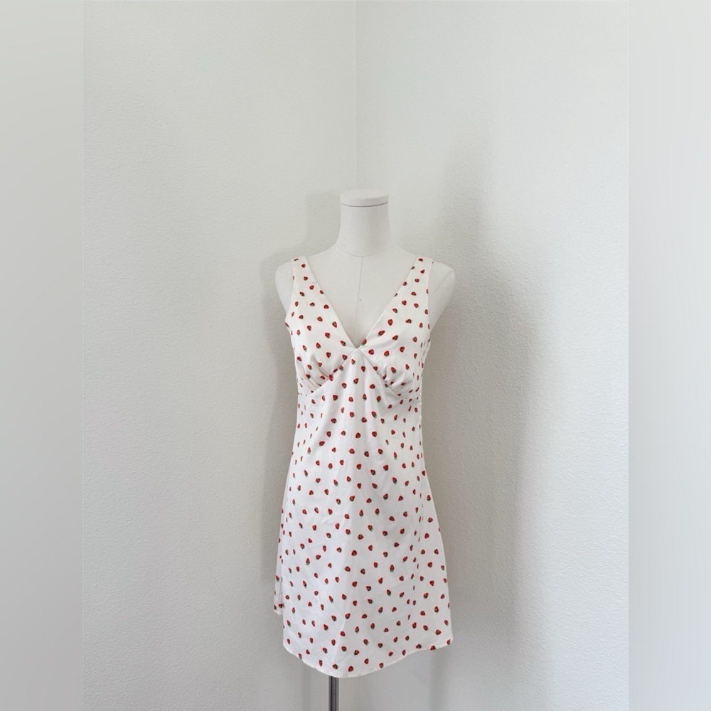 Miami White and Red Strawberry Print Babydoll Slip Mini Dress Women’s Size XS